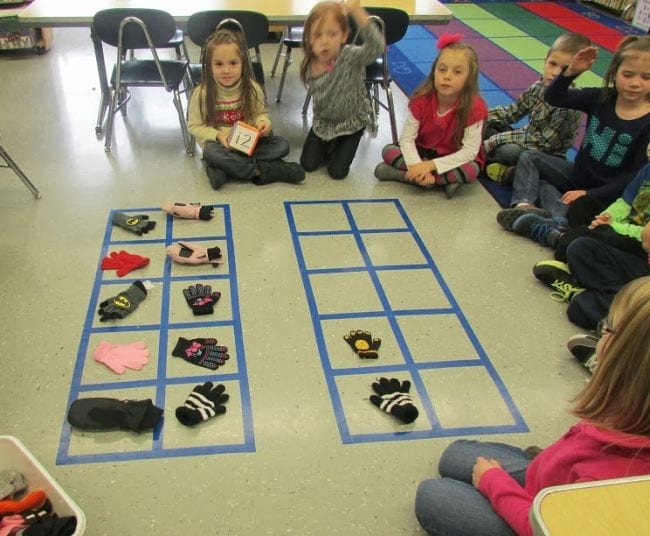 10 Frame Activities Kindergarten Holding Hands and Sticking Together