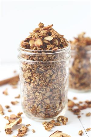 Apple-Spice-Granola