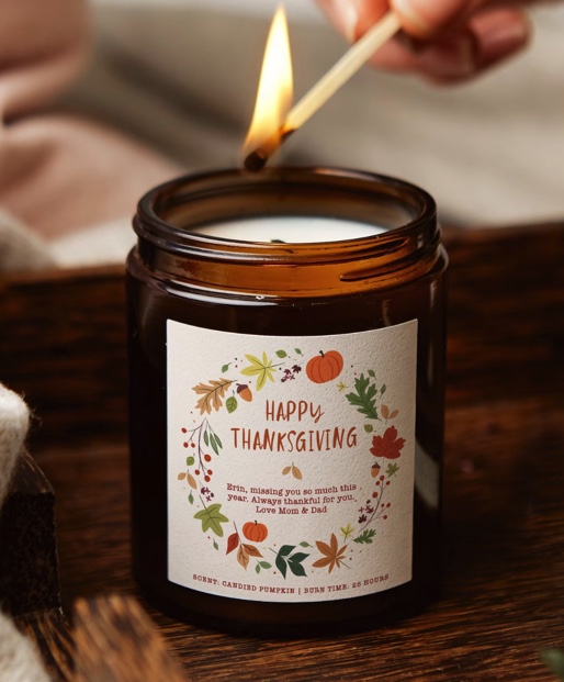 Thanksgiving themed and scented candle  as example of Thanksgiving gifts for teachers