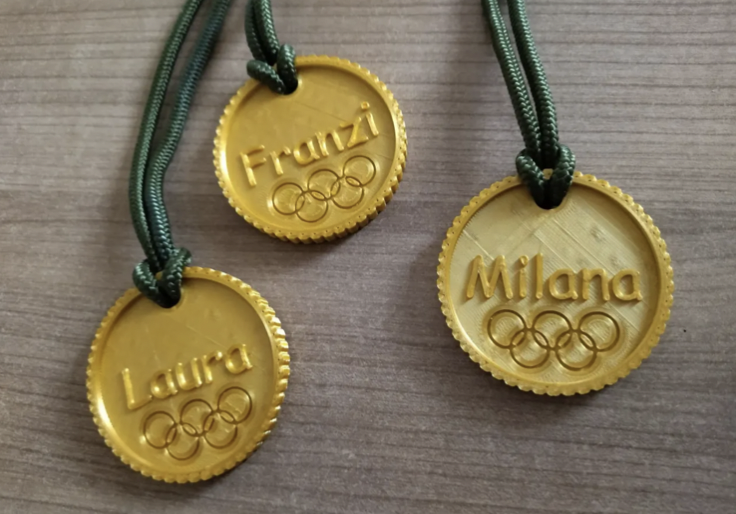 Different gold medals on necklaces- 3D printing ideas