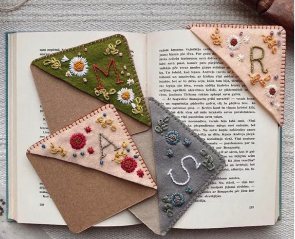 felt book marks for an idea for a gift for book lovers 