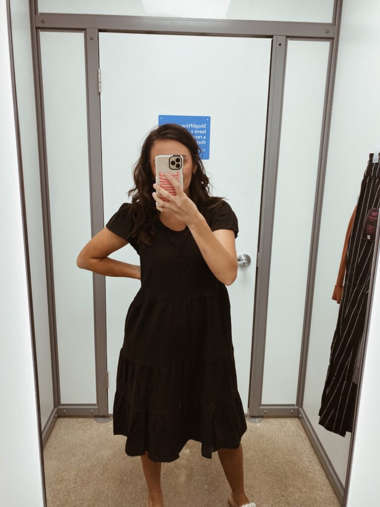 27 Comfortable and Cute Teacher Outfits for 2023-2024 27 Comfortable and Cute Teacher Outfits for 2023-2024