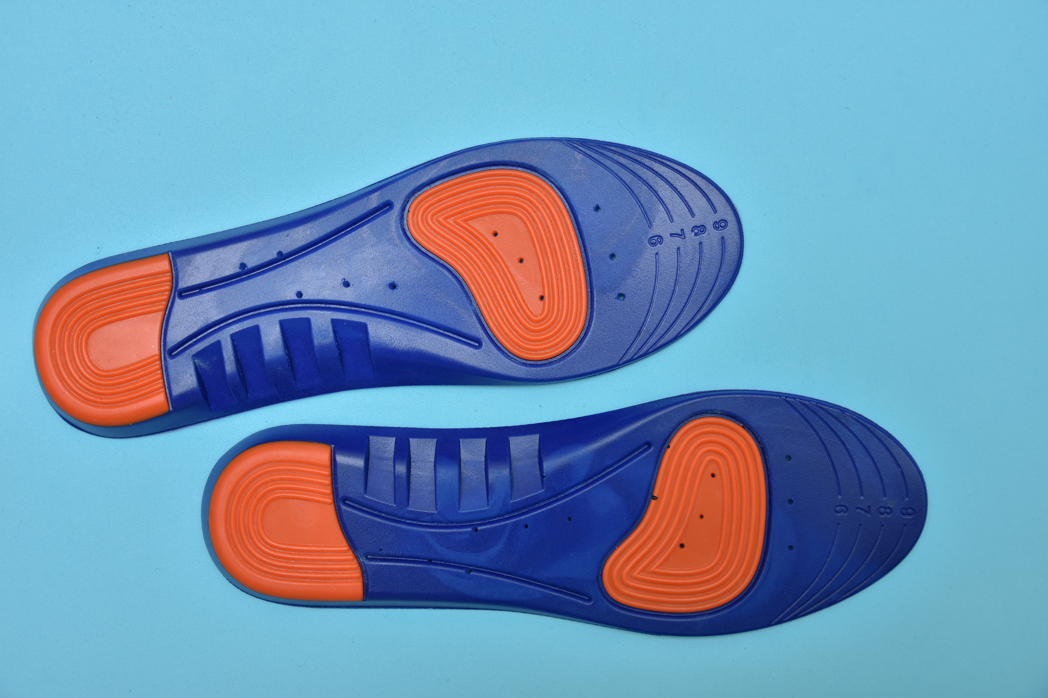 Memory Foam Shoe Insoles .