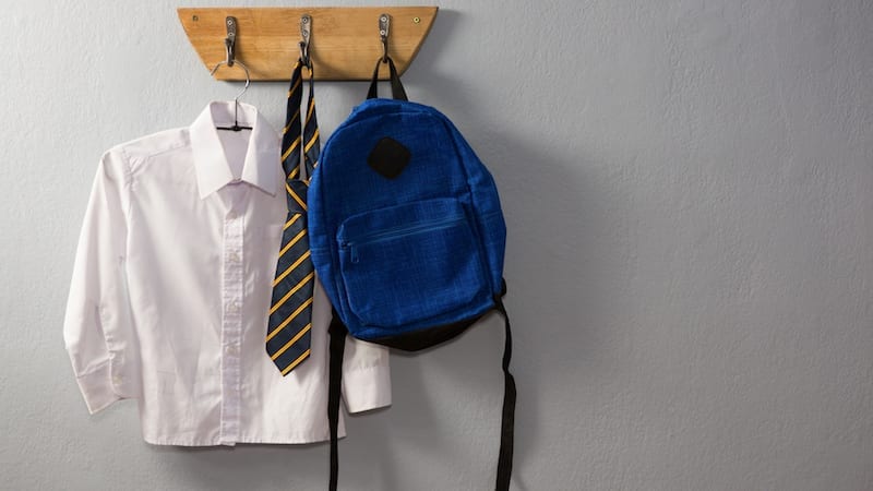 pros and cons of uniforms in school essay