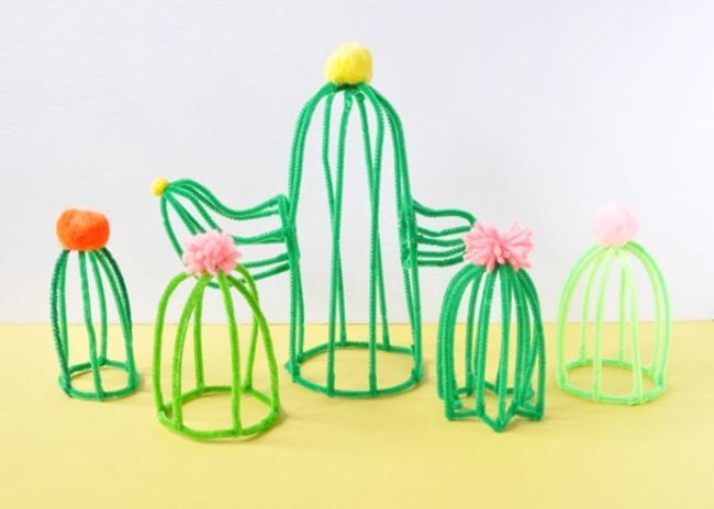 Green cacti made from pipe cleaners- pipe cleaner crafts