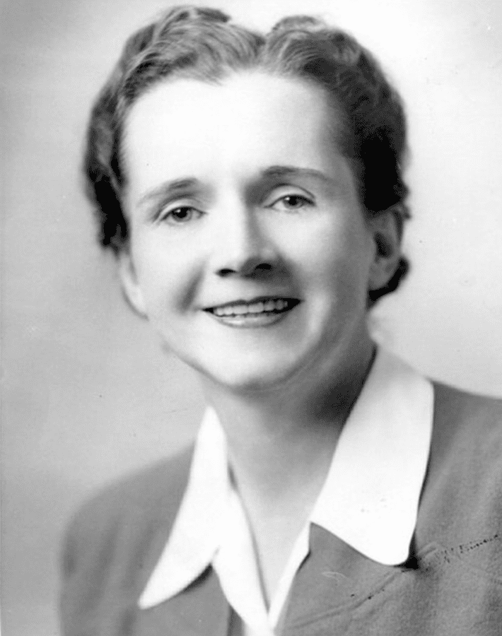  Rachel Carson smiling
