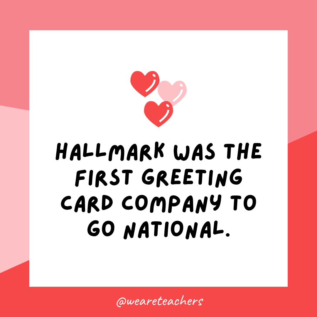 हॉलमार्क राष्ट्रीय स्तर पर जाने वाली पहली ग्रीटिंग कार्ड कंपनी थी। 