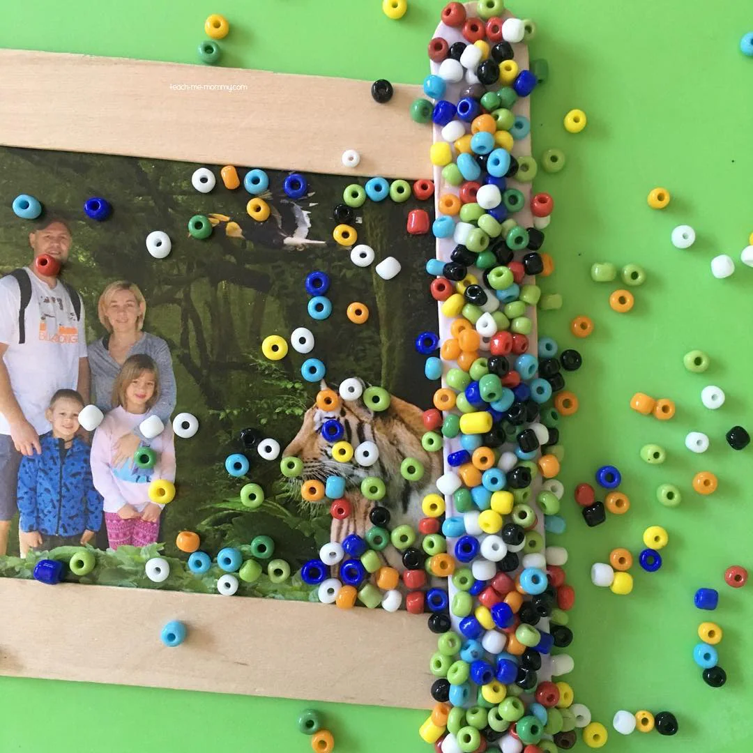 Beaded picture frame- DIY Teacher Gifts