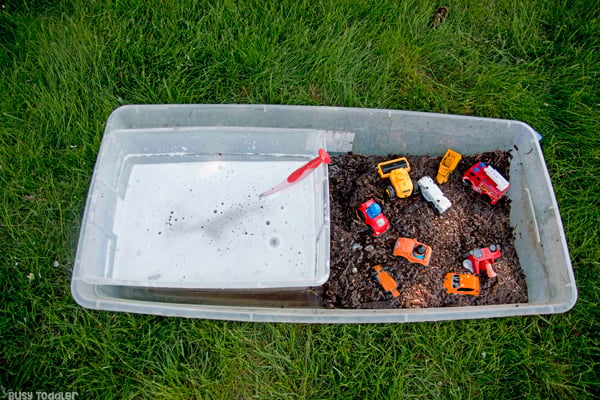 photo-of-sensory-bin-with-dirt-and-water