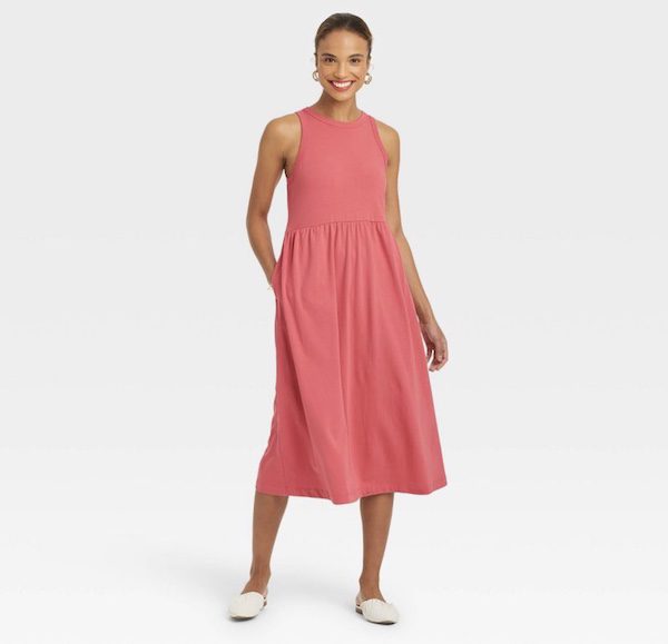 Pink sleeveless casual dress with pockets