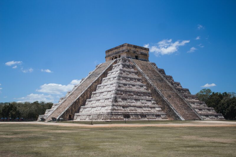 chichen itza ruins in Mexico