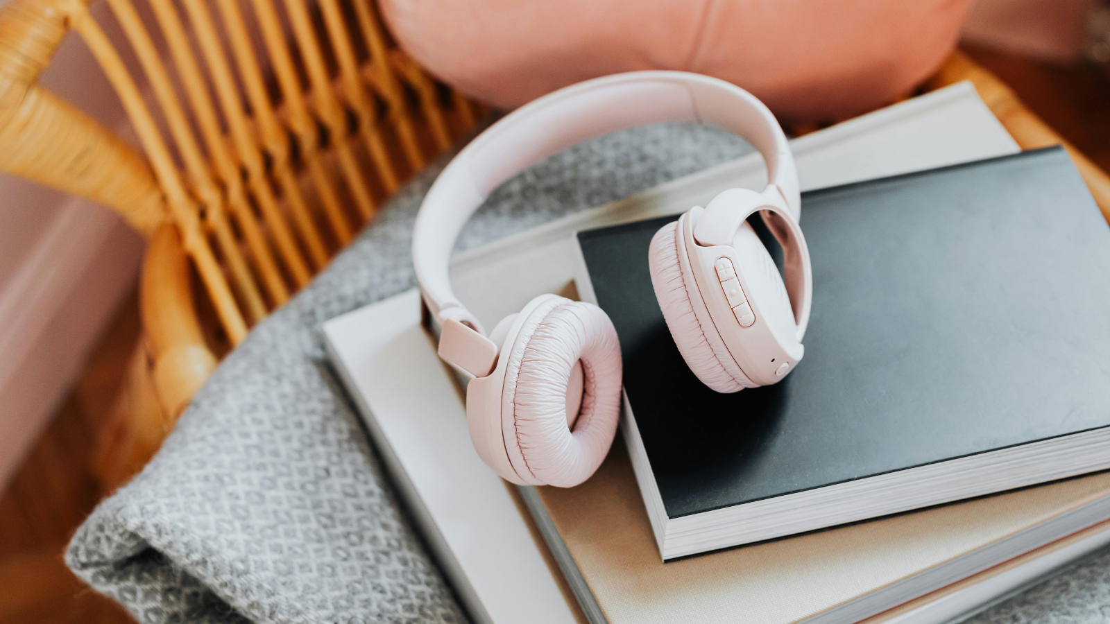 15 Headphone and Earbud Storage Solutions That Really Work