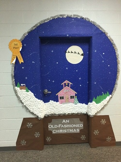 68 Amazing Ideas for Winter and Holiday Classroom Doors