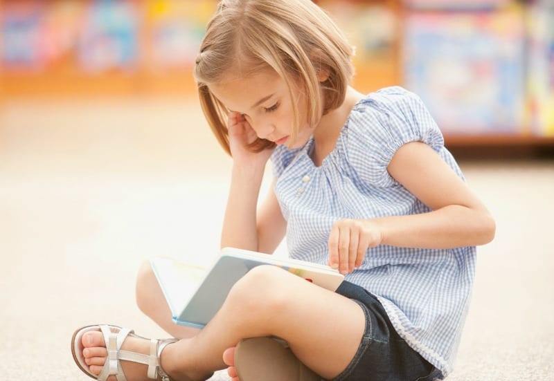Girl Reading - Programming for Kids 