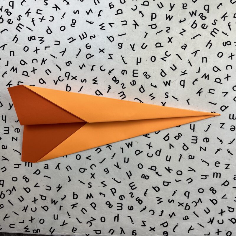 Dart paper plane