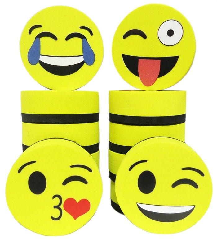 18 must have items for an emoji classroom theme