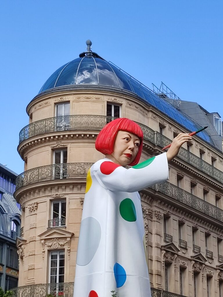 Sculptures in Paris. Yayoi Kusama, on the list of famous women in history.