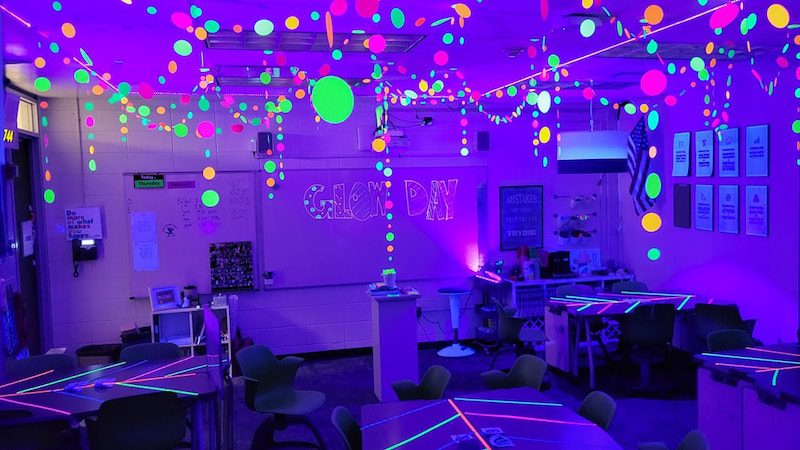 Teachers Are Planning Classroom Glow Days & It Makes Us Want To Be ...