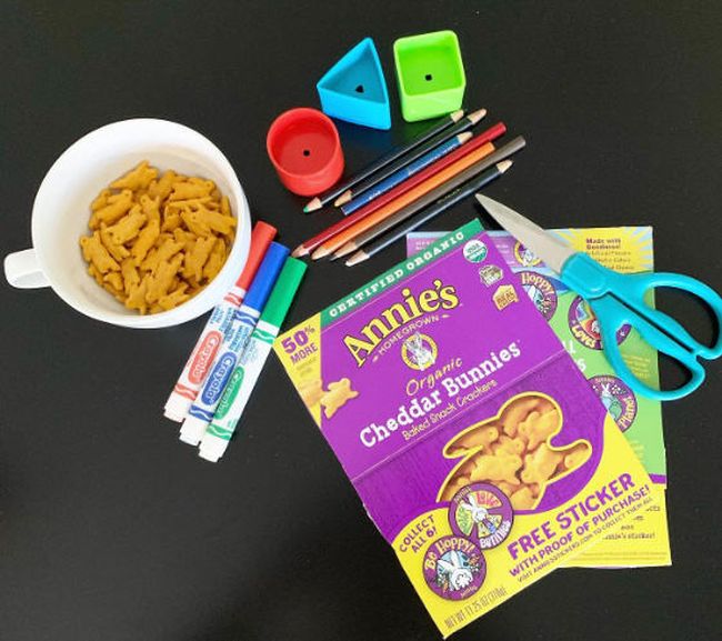 Annie's Cheddar Bunnies box and bowl with kid's craft supplies (Healthy Snacks for Kids)
