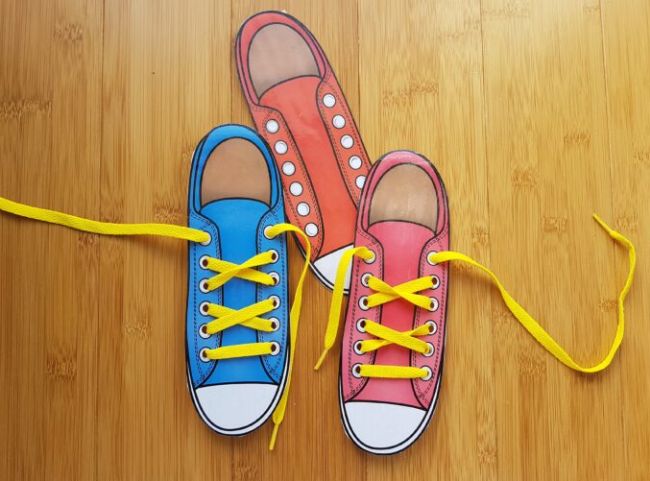 DIY shoe lacing cards made from laminated paper 