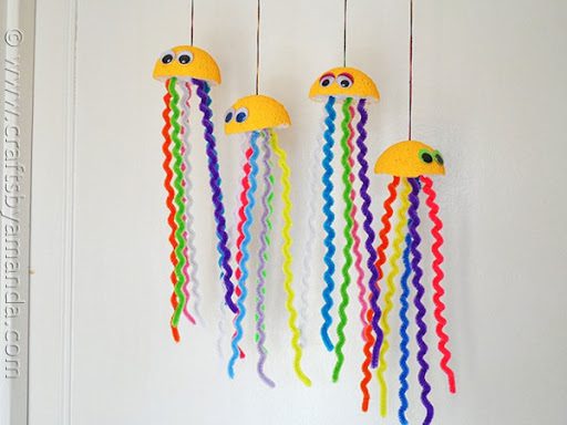 Jelly fish are made from pipe cleaners.