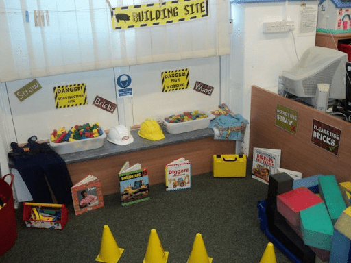 Classroom with construction zone theme