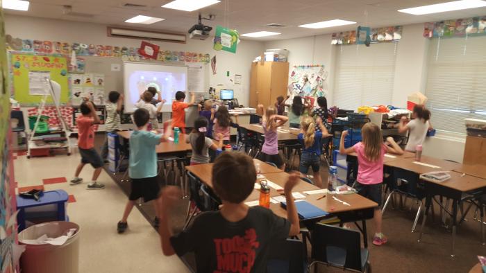Kids moving to GoNoodle in the classroom