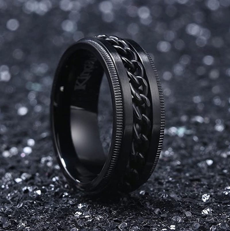Black fidget spinner ring with spinning chain center