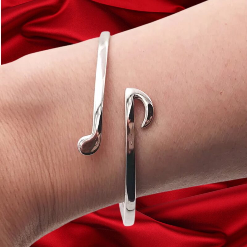 Sterling silver music note bracelet as a music teacher gift