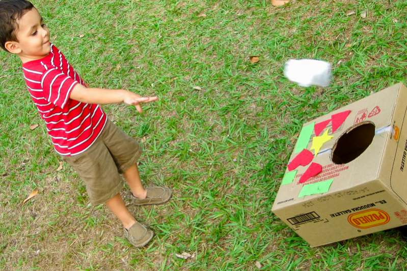 DIY family cornhole outdoor games for kids