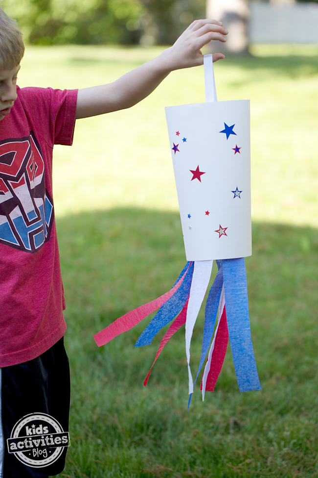 patriotic wind sock craft to teach veterans day vs memorial day