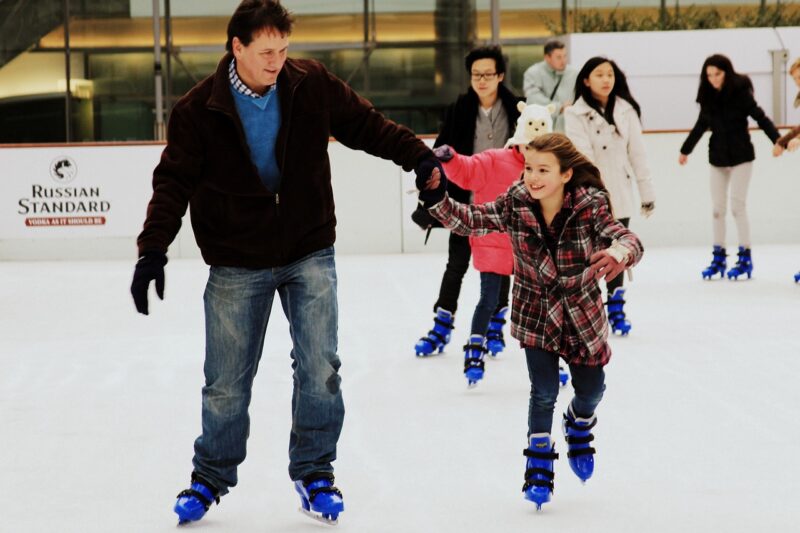 ice skating family 