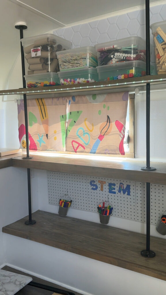 stem trailer wall