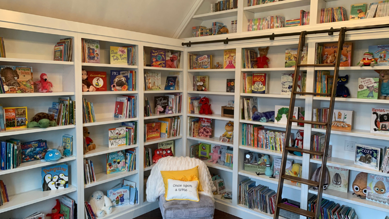 Teacher buys a children's library with her side hustle income