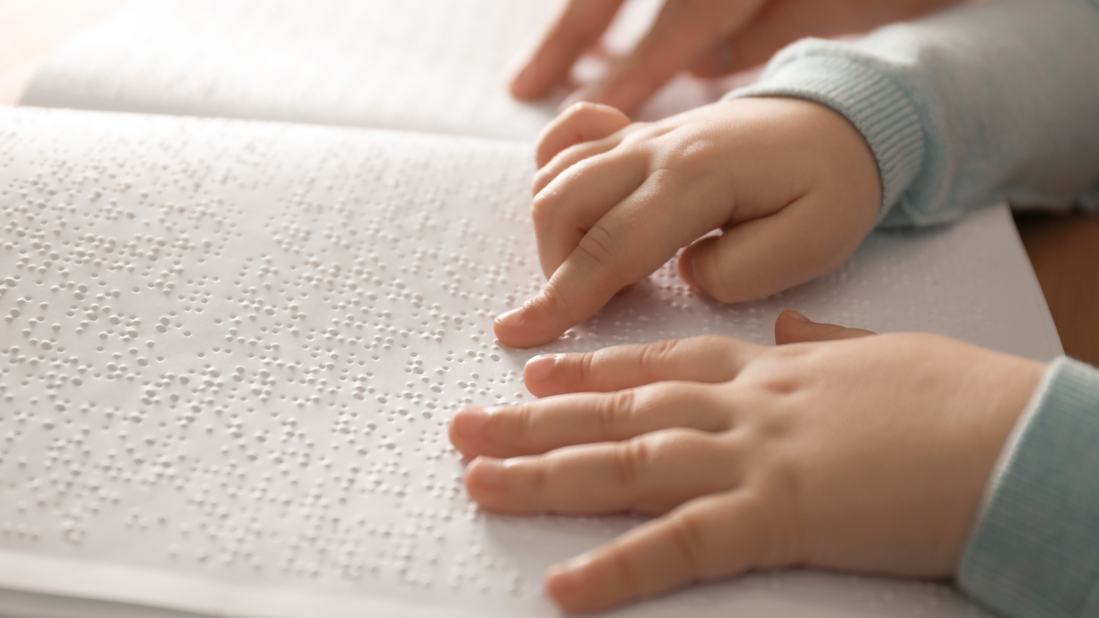 15 Practical Tips for Teaching Blind or Visually Impaired Students