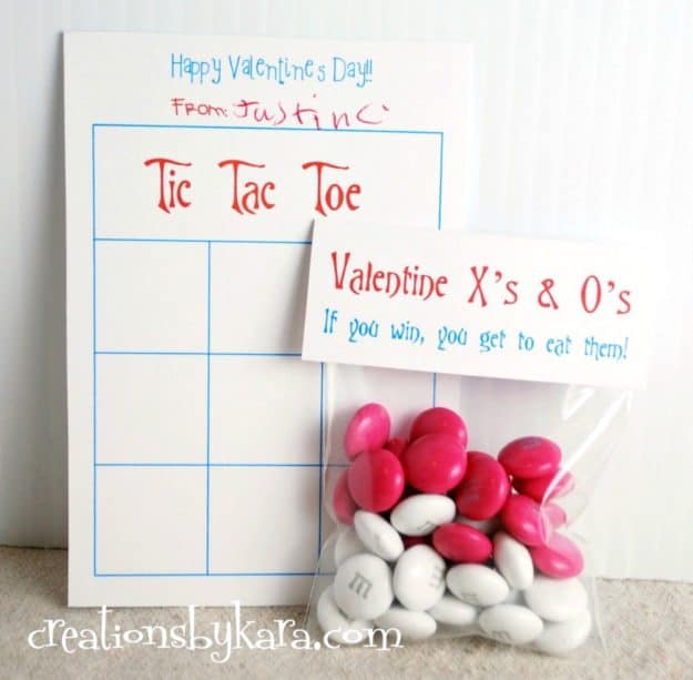 A tic tac toe game valentine