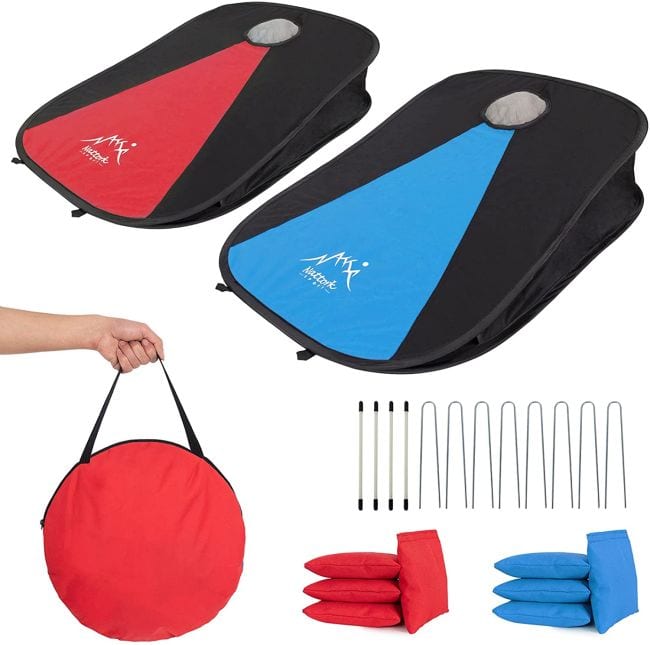 Collapsible cornhole game