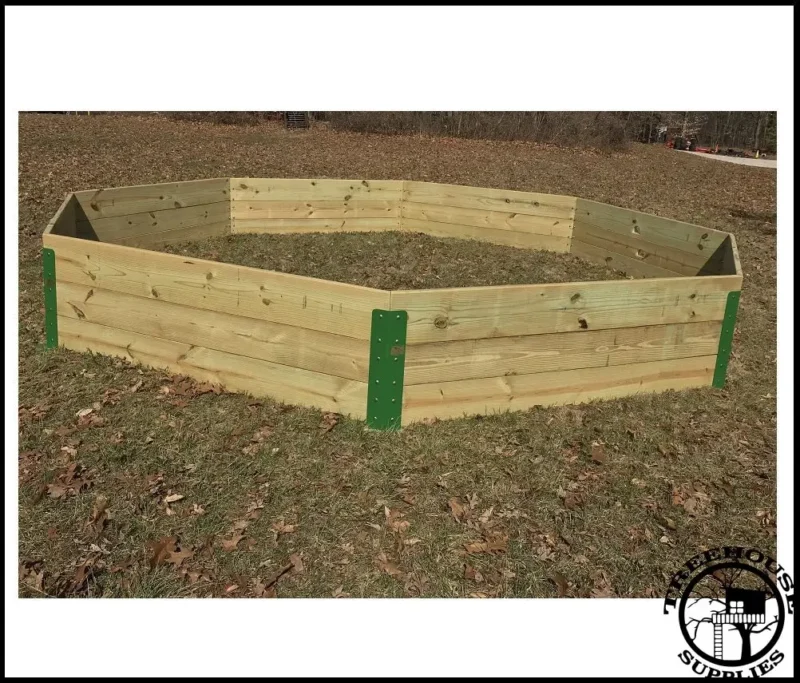 Treehouse Supplies Gaga Pit Kit with green brackets.
