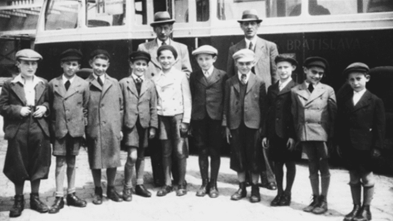 teaching the Holocaust
